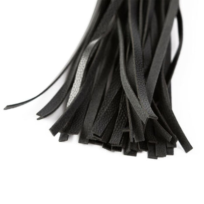 SEI MIO - Faux Leather Flogger